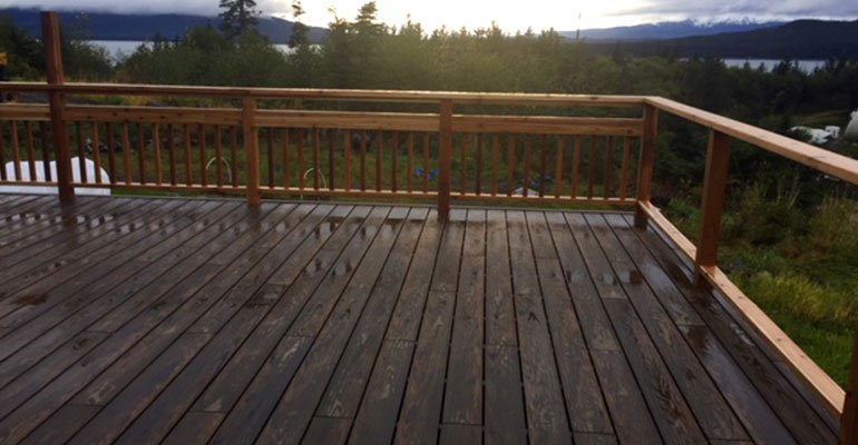 A Variety Custom Of Outdoor Decking Boards Design