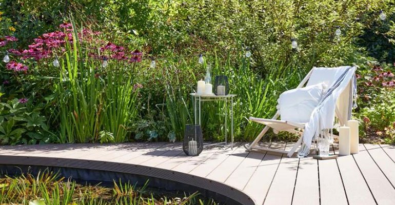 A Variety Of Outdoor Composite Decking Design Ideas