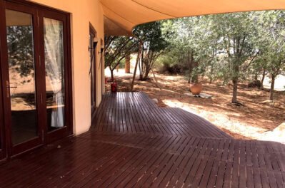 Composite Decking With Coffee Shade In United Arab Emirates