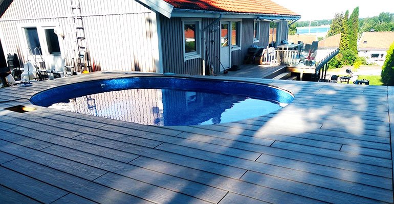 Easy Diy Backyard Deckinstalling Composite Decking