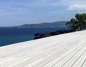 High End Seaside Wood Grain Luxury Composite Decking Project